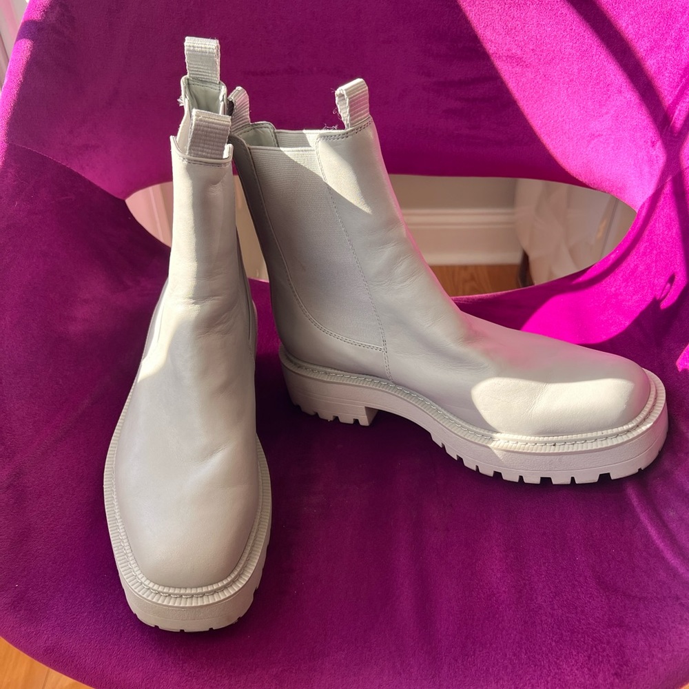 Sam Edelman Laguna boots 😍